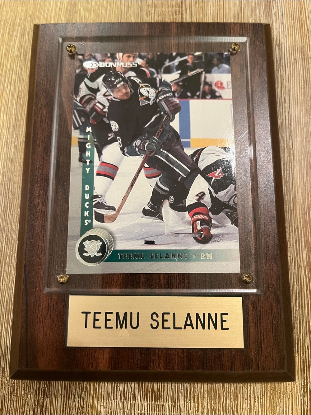 NHL Teemu Selanne Framed Collectible Card
